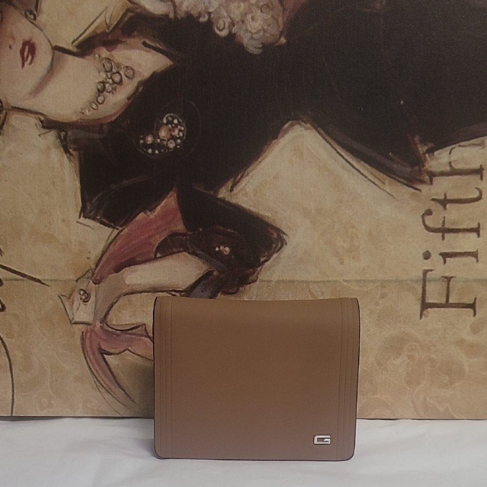 Guy Laroche Compact Wallet
